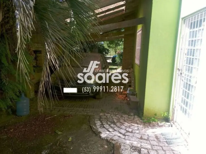 Foto 1 de Casa com 2 quartos à venda, 85m2 em Laranjal, Pelotas - RS
