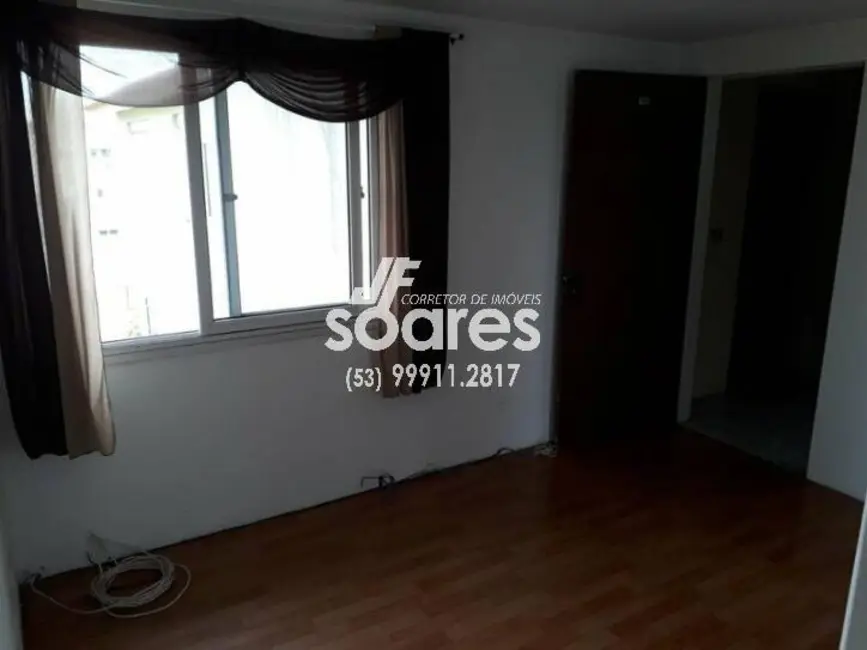 Foto 2 de Apartamento com 2 quartos à venda, 42m2 em Três Vendas, Pelotas - RS