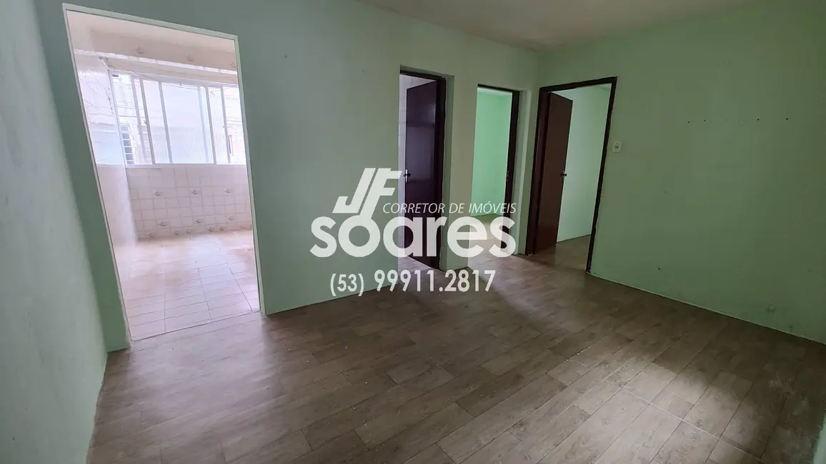 Foto 2 de Apartamento com 2 quartos à venda, 41m2 em Fragata, Pelotas - RS