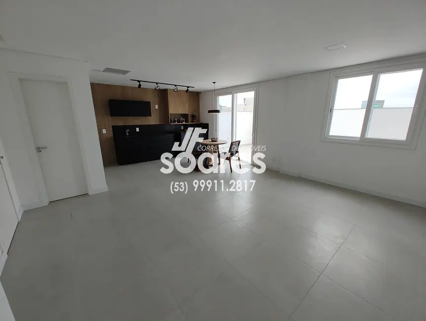 Foto 1 de Apartamento com 1 quarto à venda, 79m2 em Três Vendas, Pelotas - RS