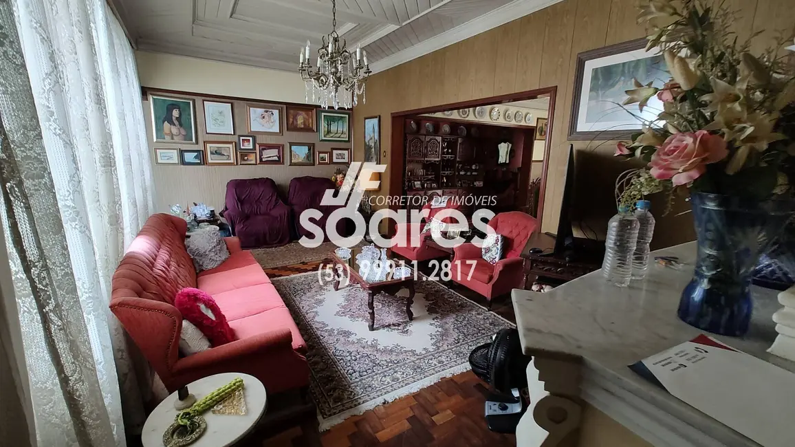 Foto 2 de Casa com 5 quartos à venda e para alugar, 620m2 em Centro, Pelotas - RS