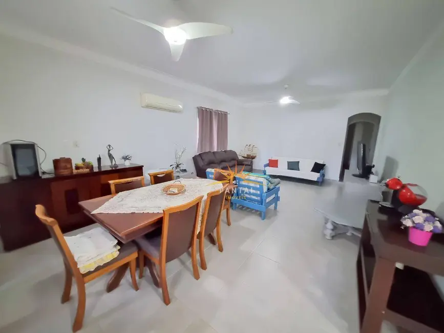 Casa com 3 quartos à venda, 432m2 em Guaruja - SP - imagem 9 Foto 9 de Casa com 3 quartos à venda, 432m2 em Guaruja - SP