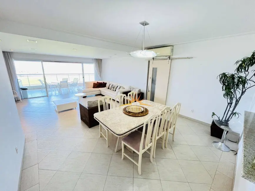 Foto 8 de Apartamento com 4 quartos à venda, 211m2 em Guaruja - SP