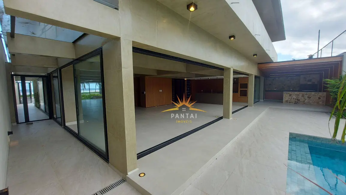 Casa com 5 quartos à venda, 1037m2 em Enseada, Guaruja - SP - imagem 6 Foto 6 de Casa com 5 quartos à venda, 1037m2 em Enseada, Guaruja - SP