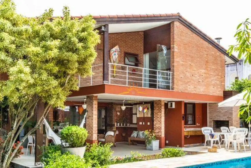 Casa com 6 quartos à venda, 900m2 em Jardim Virgínia, Guaruja - SP - imagem 7 Foto 7 de Casa com 6 quartos à venda, 900m2 em Jardim Virgínia, Guaruja - SP