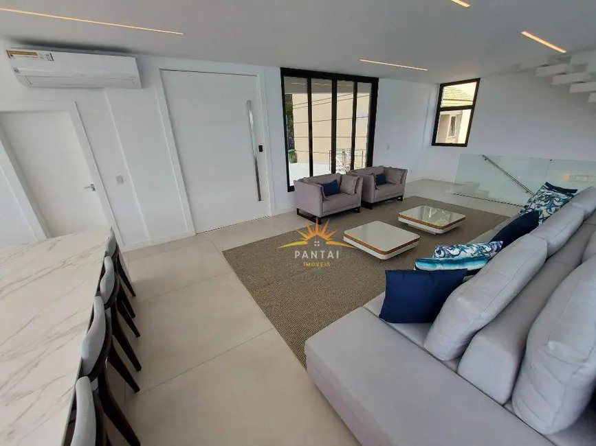 Foto 6 de Casa com 6 quartos à venda, 1100m2 em Parque Enseada, Guaruja - SP