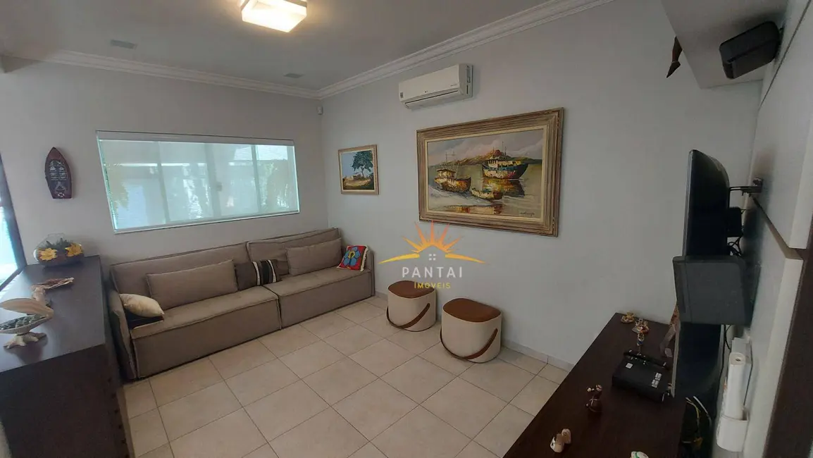 Casa com 5 quartos à venda, 638m2 em Jardim Três Marias, Guaruja - SP - imagem 9 Foto 9 de Casa com 5 quartos à venda, 638m2 em Jardim Três Marias, Guaruja - SP