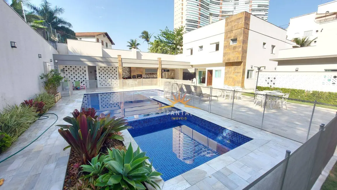 Casa com 5 quartos à venda, 638m2 em Jardim Três Marias, Guaruja - SP - imagem 3 Foto 3 de Casa com 5 quartos à venda, 638m2 em Jardim Três Marias, Guaruja - SP
