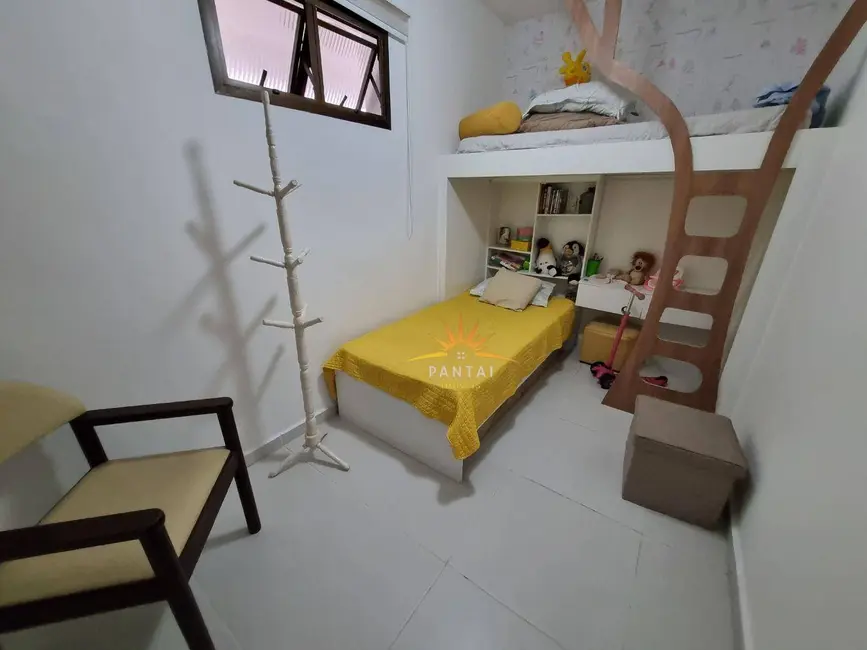 Foto 4 de Apartamento com 3 quartos à venda, 85m2 em Guaruja - SP