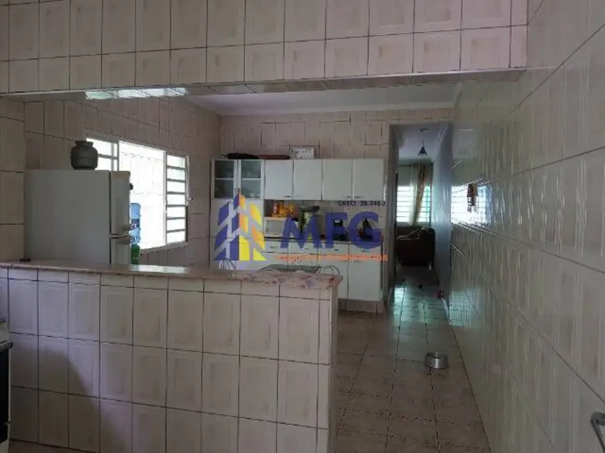 Foto 2 de Sobrado com 3 quartos à venda, 180m2 em Vila Helena, Sorocaba - SP