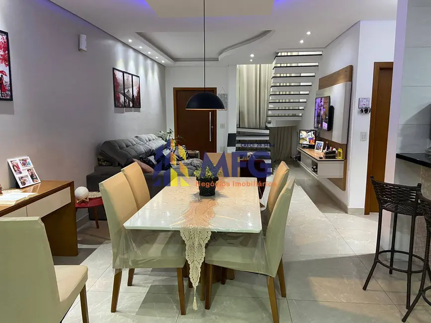Foto 2 de Casa de Condomínio com 3 quartos à venda, 170m2 em Horto Florestal, Sorocaba - SP