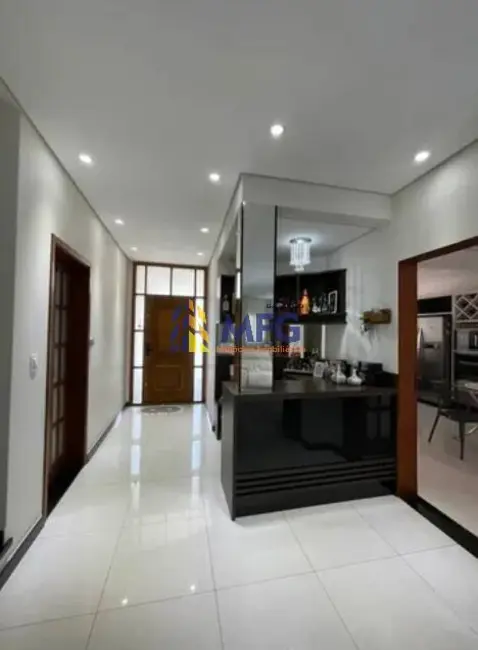 Foto 2 de Casa com 3 quartos à venda, 300m2 em Jardim Icatu, Votorantim - SP