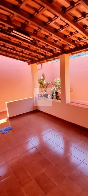 Foto 5 de Casa com 3 quartos à venda, 70m2 em Vila Rezende, Franca - SP