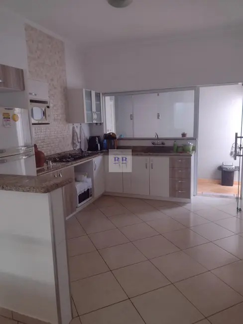 Foto 3 de Casa com 3 quartos à venda, 215m2 em Jardim Califórnia, Franca - SP