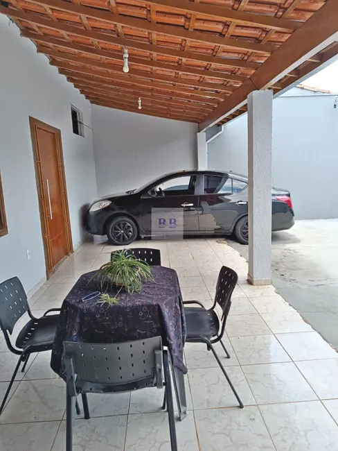 Foto 2 de Casa com 3 quartos à venda, 181m2 em Jardim do Éden, Franca - SP