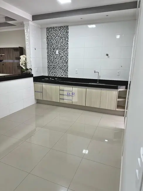 Foto 1 de Apartamento com 3 quartos à venda, 98m2 em Parque Moema, Franca - SP