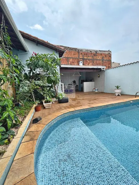 Foto 8 de Casa com 3 quartos à venda, 186m2 em Jardim Riviera, Franca - SP