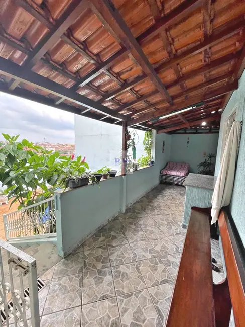 Foto 5 de Casa com 3 quartos à venda, 186m2 em Jardim Riviera, Franca - SP