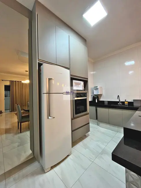 Foto 5 de Apartamento com 3 quartos à venda, 95m2 em Jardim Piratininga II, Franca - SP