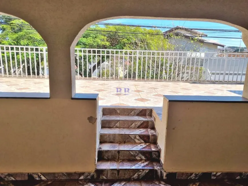 Foto 4 de Casa com 3 quartos à venda, 236m2 em Prolongamento Vila Duque de Caxias, Franca - SP