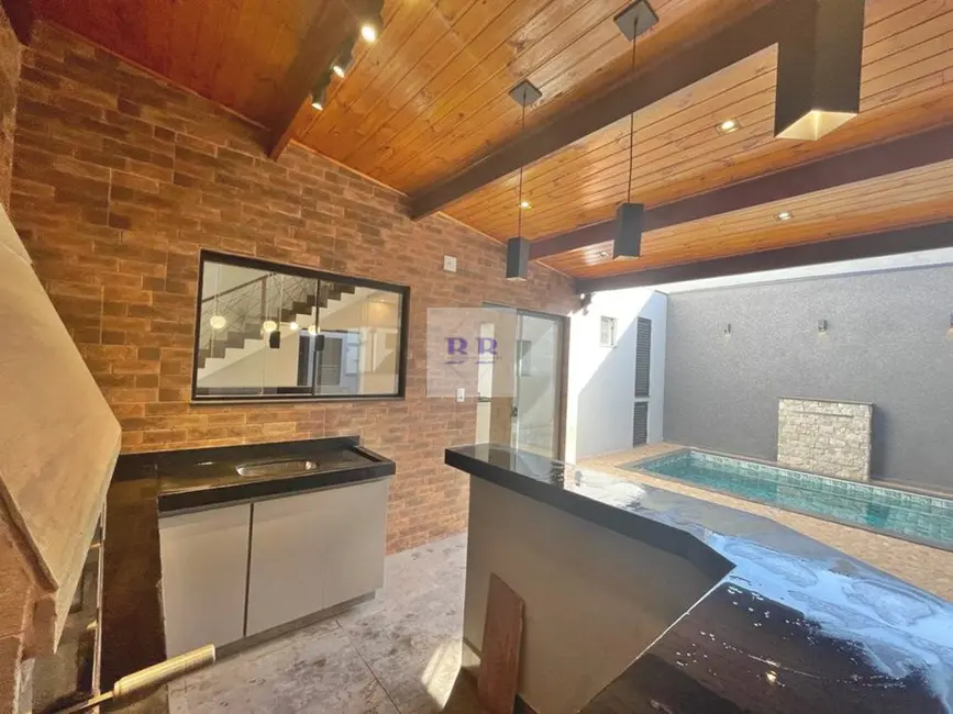 Foto 9 de Sobrado com 4 quartos à venda, 272m2 em Franca - SP