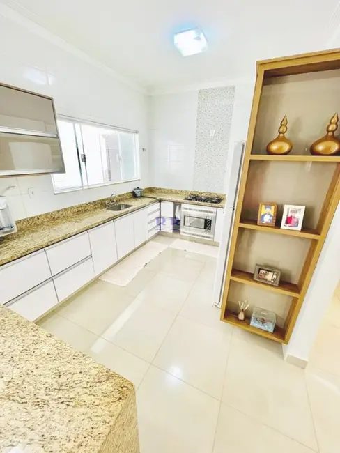 Foto 6 de Casa com 3 quartos à venda, 151m2 em Residencial Meireles, Franca - SP