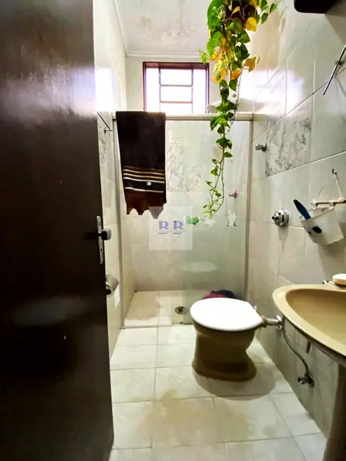 Foto 2 de Casa com 3 quartos à venda, 150m2 em Jardim Noêmia, Franca - SP