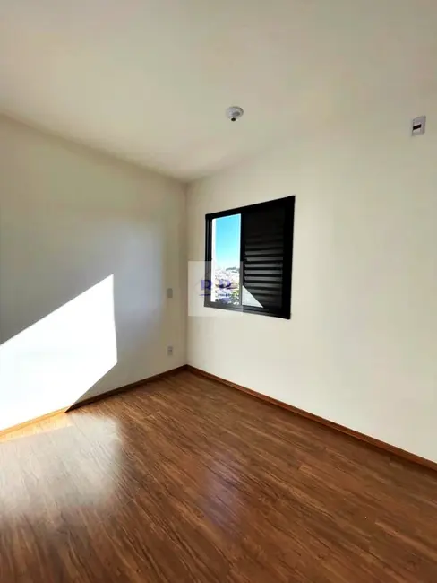 Foto 3 de Apartamento com 2 quartos à venda, 50m2 em Vila Nicácio, Franca - SP