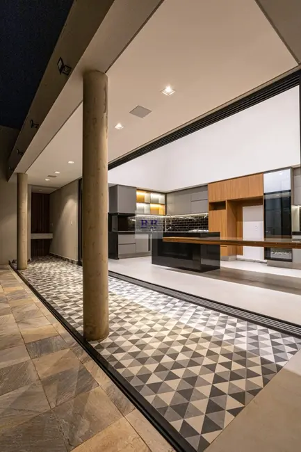 Casa com 3 quartos à venda, 217m2 em Núcleo Agrícola Alpha, Franca - SP - imagem 8 Foto 8 de Casa com 3 quartos à venda, 217m2 em Núcleo Agrícola Alpha, Franca - SP