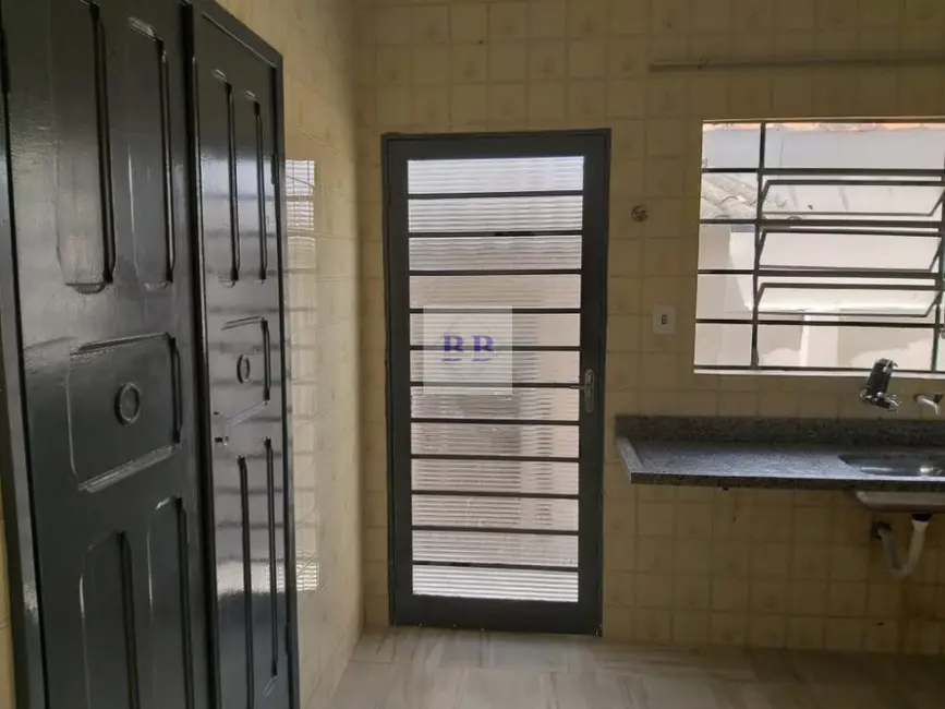 Casa com 3 quartos à venda, 114m2 em Centro, Franca - SP - imagem 8 Foto 8 de Casa com 3 quartos à venda, 114m2 em Centro, Franca - SP