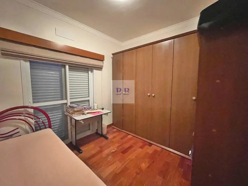 Casa com 4 quartos à venda, 307m2 em Jardim Centenário, Franca - SP - imagem 7 Foto 7 de Casa com 4 quartos à venda, 307m2 em Jardim Centenário, Franca - SP