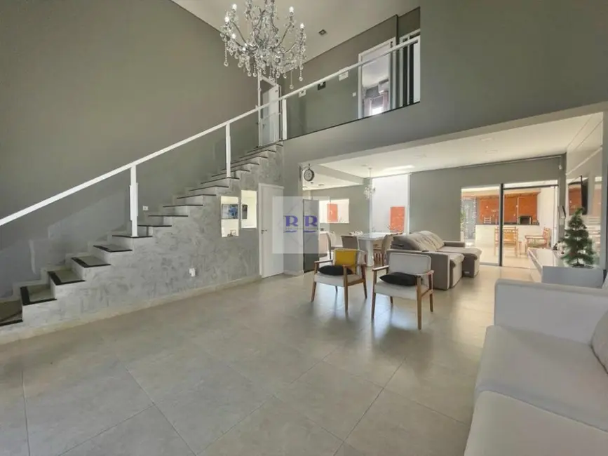 Foto 5 de Sobrado com 3 quartos à venda, 236m2 em Jardim Santa Lúcia, Franca - SP