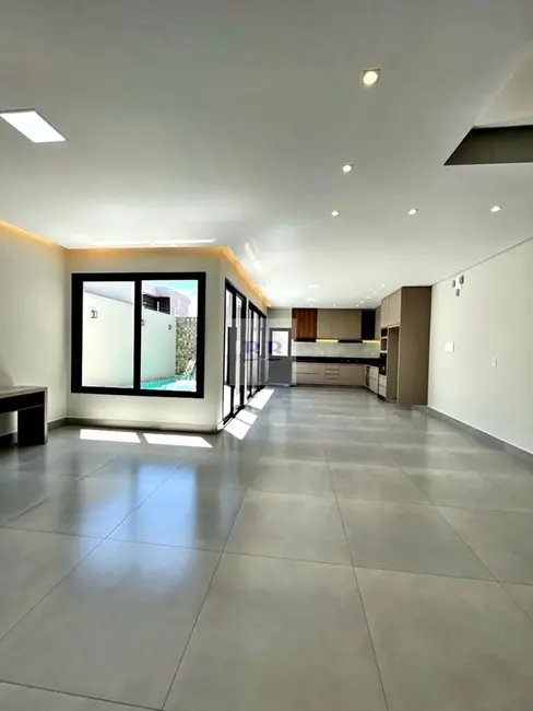 Foto 4 de Sobrado com 3 quartos à venda, 157m2 em Esplanada Primo Meneghetti II, Franca - SP