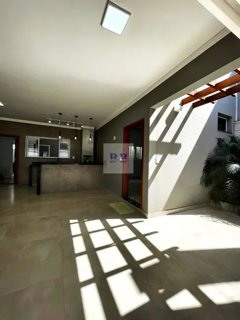 Foto 3 de Casa com 3 quartos à venda, 144m2 em Esplanada Primo Meneghetti II, Franca - SP