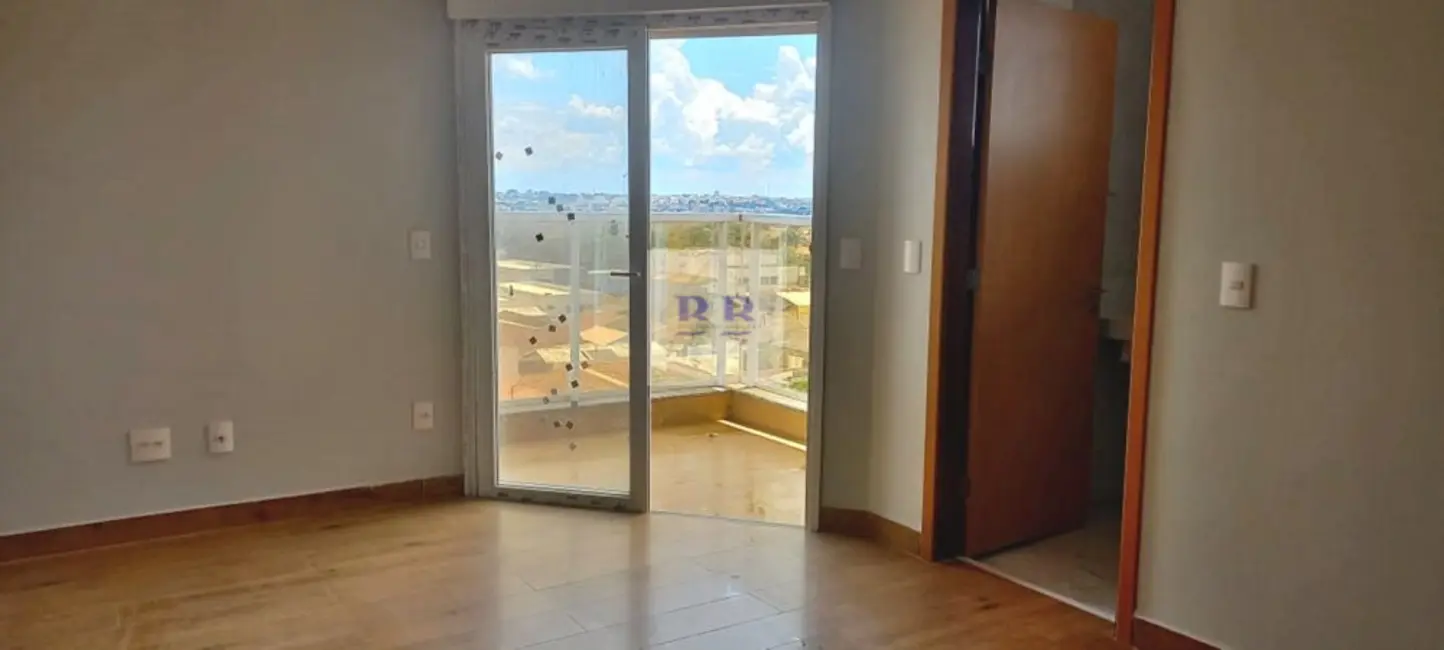 Apartamento com 3 quartos à venda, 165m2 em Vila Santos Dumont, Franca - SP - imagem 8 Foto 8 de Apartamento com 3 quartos à venda, 165m2 em Vila Santos Dumont, Franca - SP