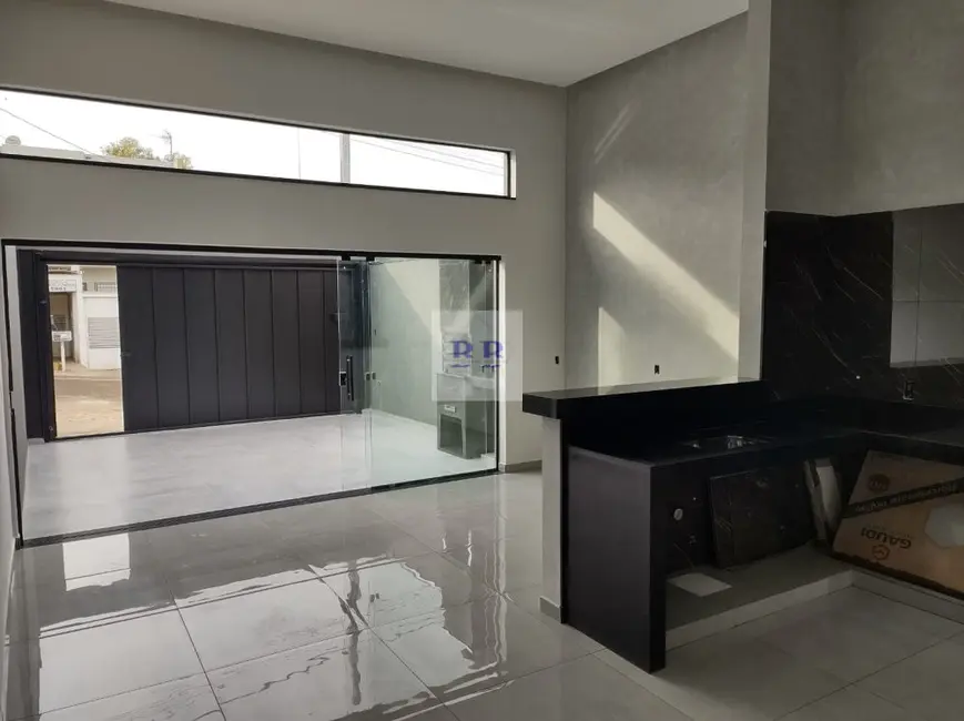 Foto 2 de Casa com 3 quartos à venda, 88m2 em Jardim Três Colinas, Franca - SP