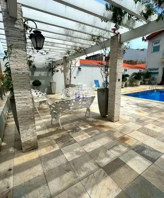 Foto 7 de Sobrado com 3 quartos à venda, 300m2 em São Joaquim, Franca - SP