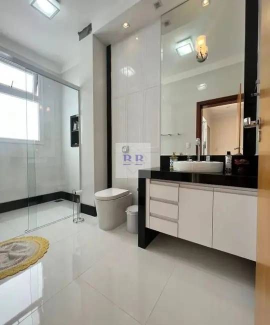 Foto 2 de Sobrado com 3 quartos à venda, 300m2 em São Joaquim, Franca - SP