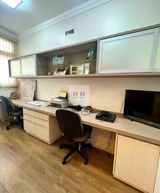 Foto 9 de Sobrado com 3 quartos à venda, 300m2 em São Joaquim, Franca - SP