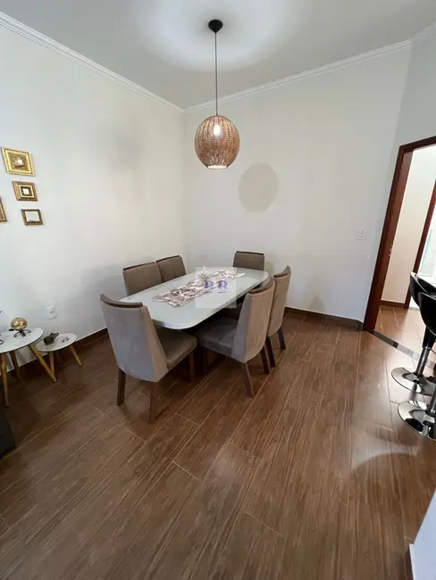 Foto 4 de Casa com 2 quartos à venda, 102m2 em Vila Chico Júlio, Franca - SP