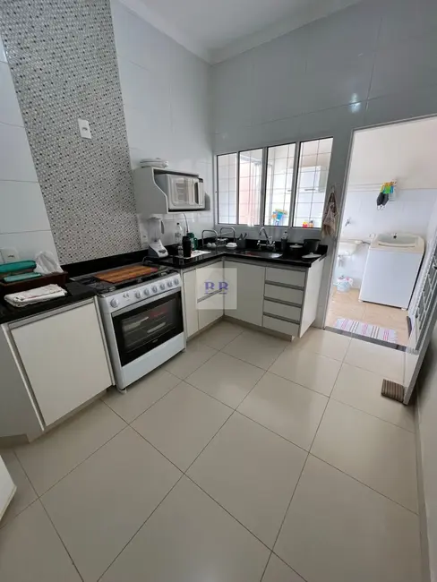 Foto 2 de Casa com 2 quartos à venda, 102m2 em Vila Chico Júlio, Franca - SP