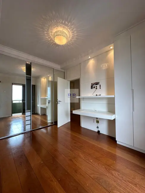 Foto 8 de Apartamento com 3 quartos à venda, 200m2 em Centro, Franca - SP