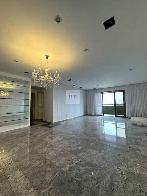 Foto 2 de Apartamento com 3 quartos à venda, 200m2 em Centro, Franca - SP