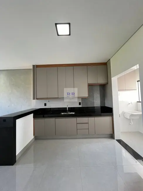 Foto 2 de Apartamento com 2 quartos à venda, 68m2 em Jardim Adelinha, Franca - SP