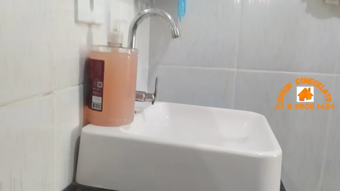 Foto 11 de Casa com 2 quartos à venda, 165m2 em Terra Roxa - PR