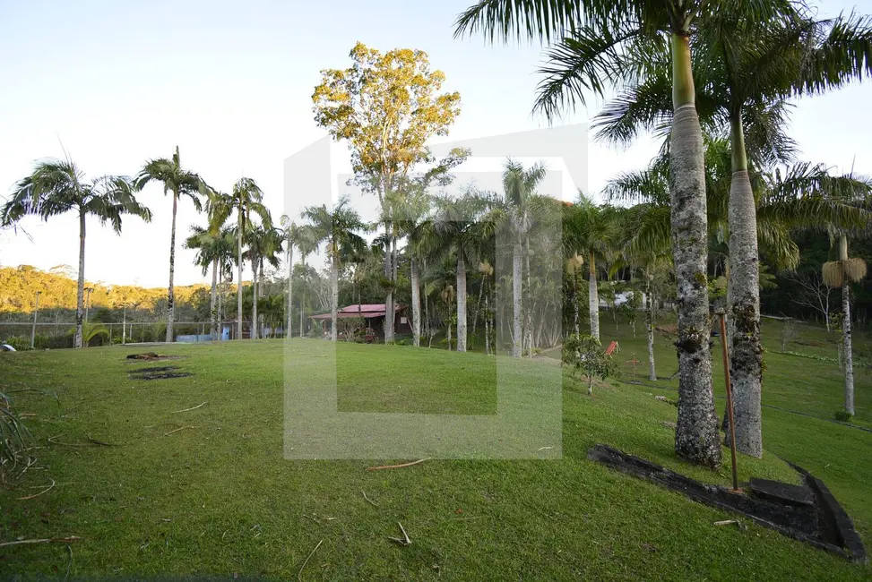 Foto 3 de Chácara com 4 quartos à venda, 7000m2 em Centro, Juquitiba - SP
