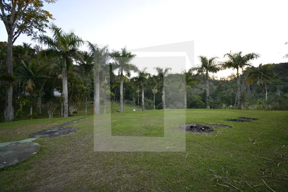 Foto 4 de Chácara com 4 quartos à venda, 7000m2 em Centro, Juquitiba - SP