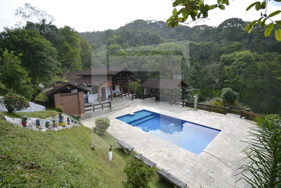 Foto 1 de Sítio / Rancho com 5 quartos à venda, 25000m2 em Centro, Juquitiba - SP