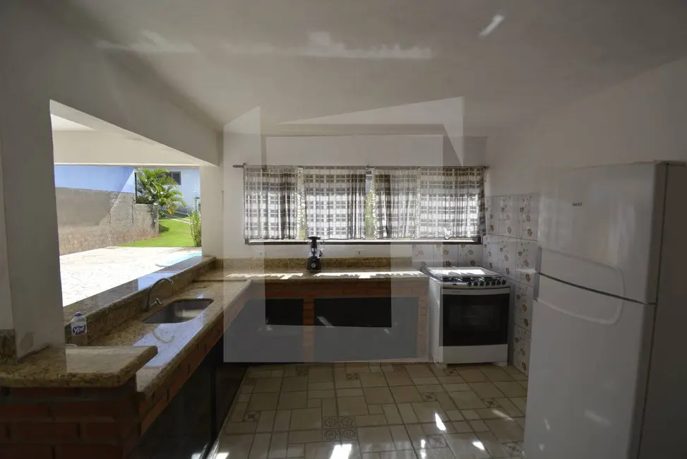 Foto 8 de Chácara com 3 quartos à venda, 3000m2 em Centro, Juquitiba - SP