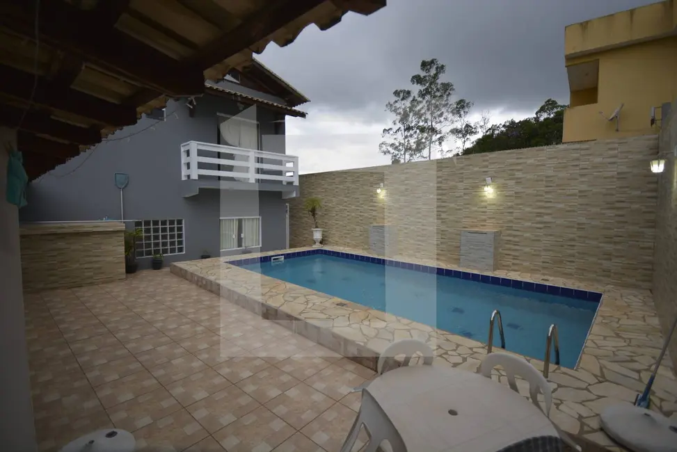 Foto 3 de Casa com 3 quartos à venda, 254m2 em Centro, Juquitiba - SP